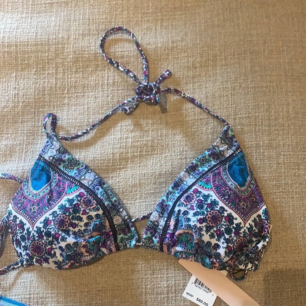 Bathing Suit - Picture 2 of 5
